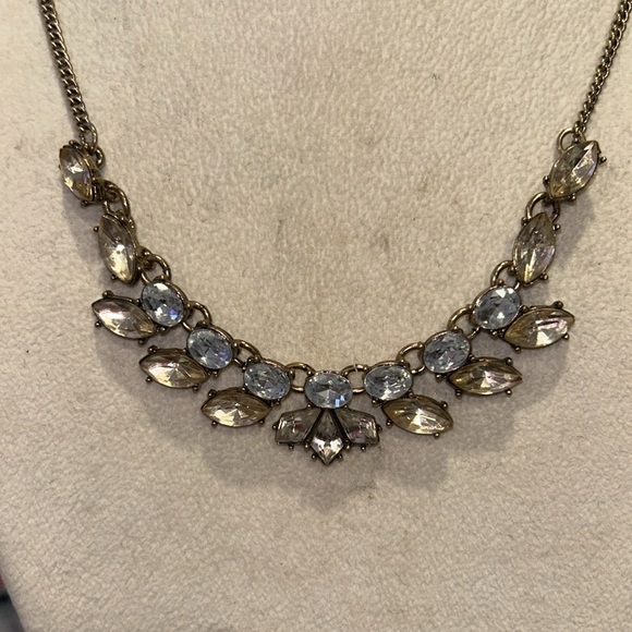 Coastal Neutrals Palm Leaves Statement Necklace-Boutique - Picture 3 of 10